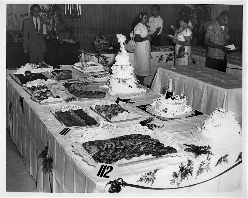 leonards_bakery.jpg