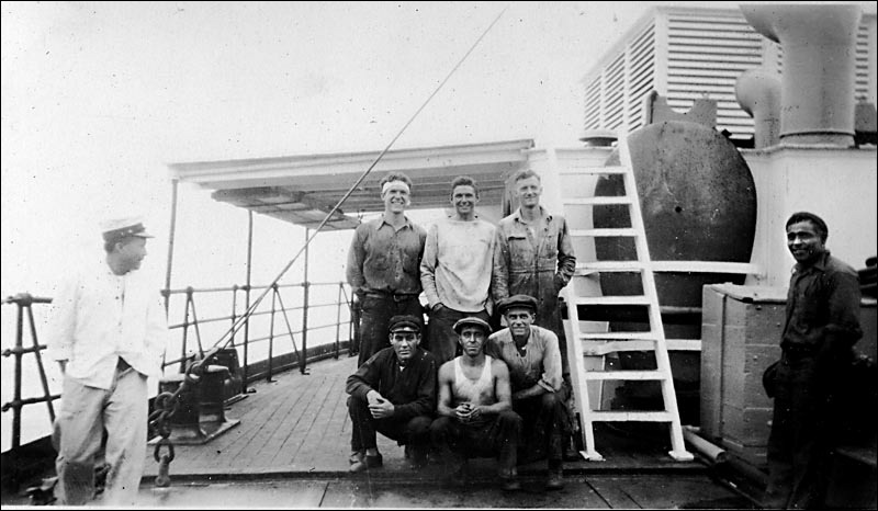 santa_cecelia_crew.jpg