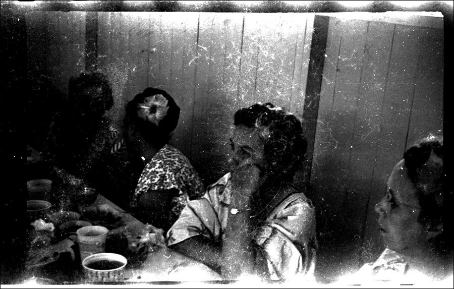 luau-1949-03.jpg