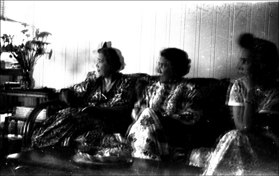 luau-1949-10a.jpg