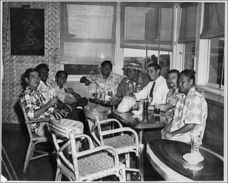 waikiki_tavern_group.jpg
